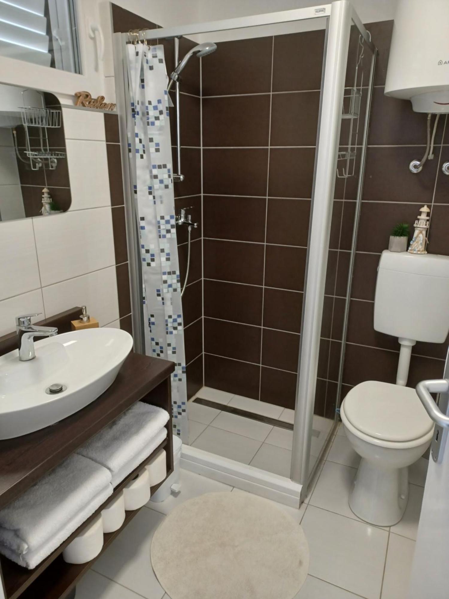 Apartmani Ana - Meka Draga Obrovac Exterior foto